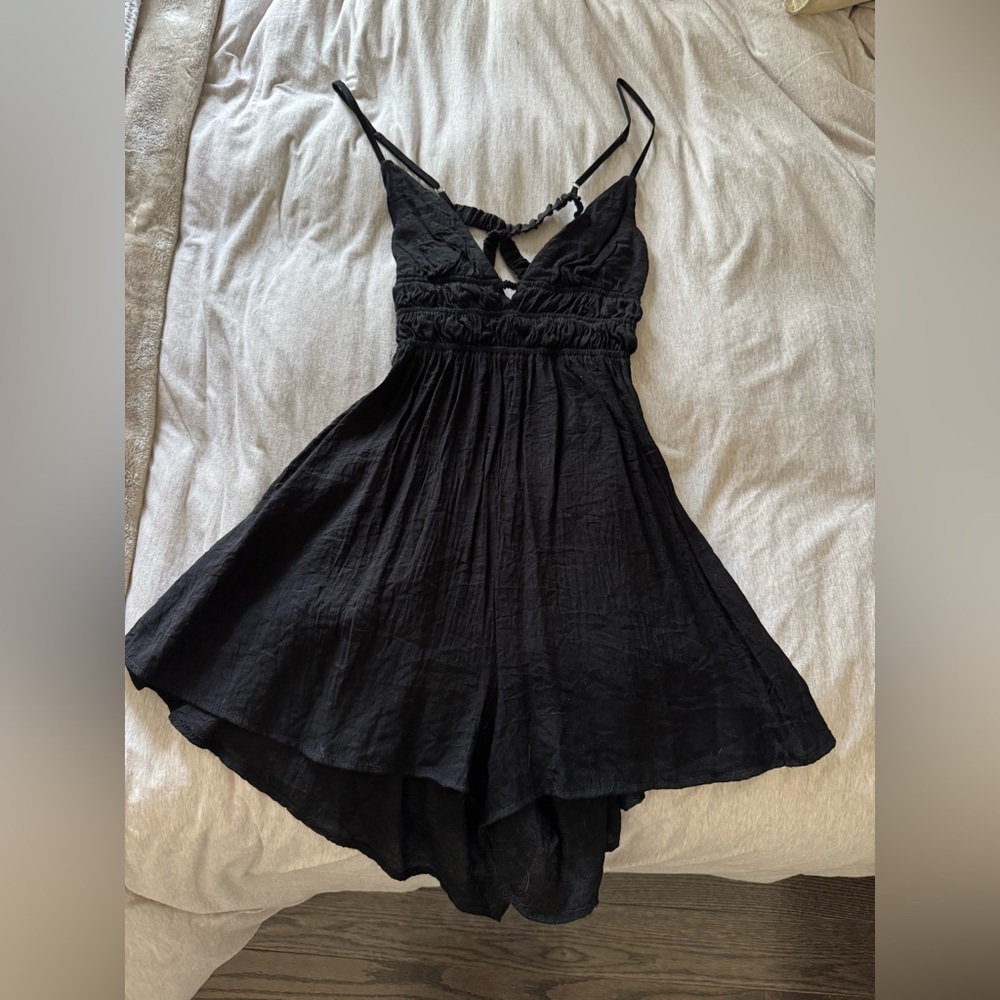 Elegant Black Sleeveless Romper/Playsuit